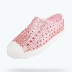 Native Jefferson milk pink bling shoes J2